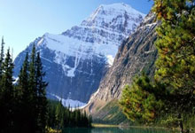 克罗托内客场大败，保级前景堪忧