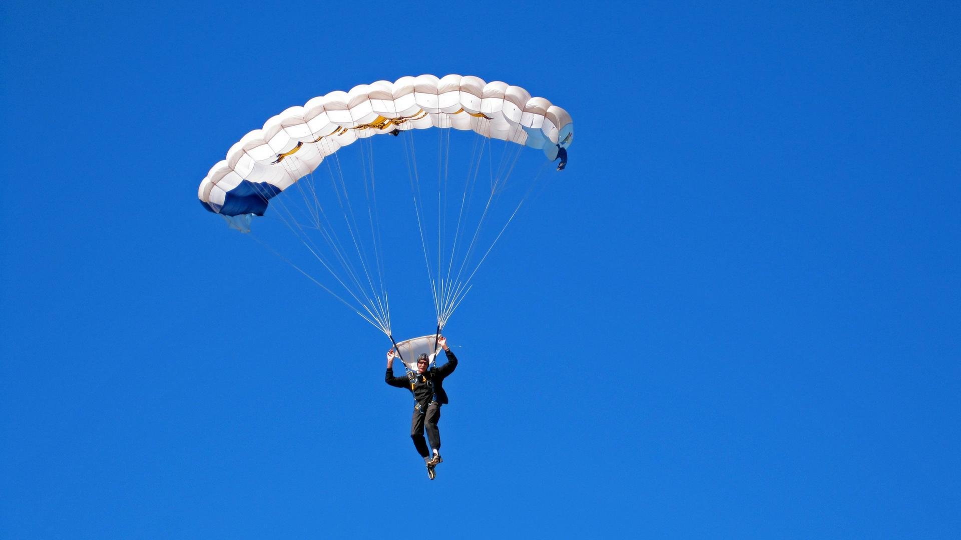 穆古鲁扎新星最后时刻胜出表现突出，TES前途光明！观众掌声雷动